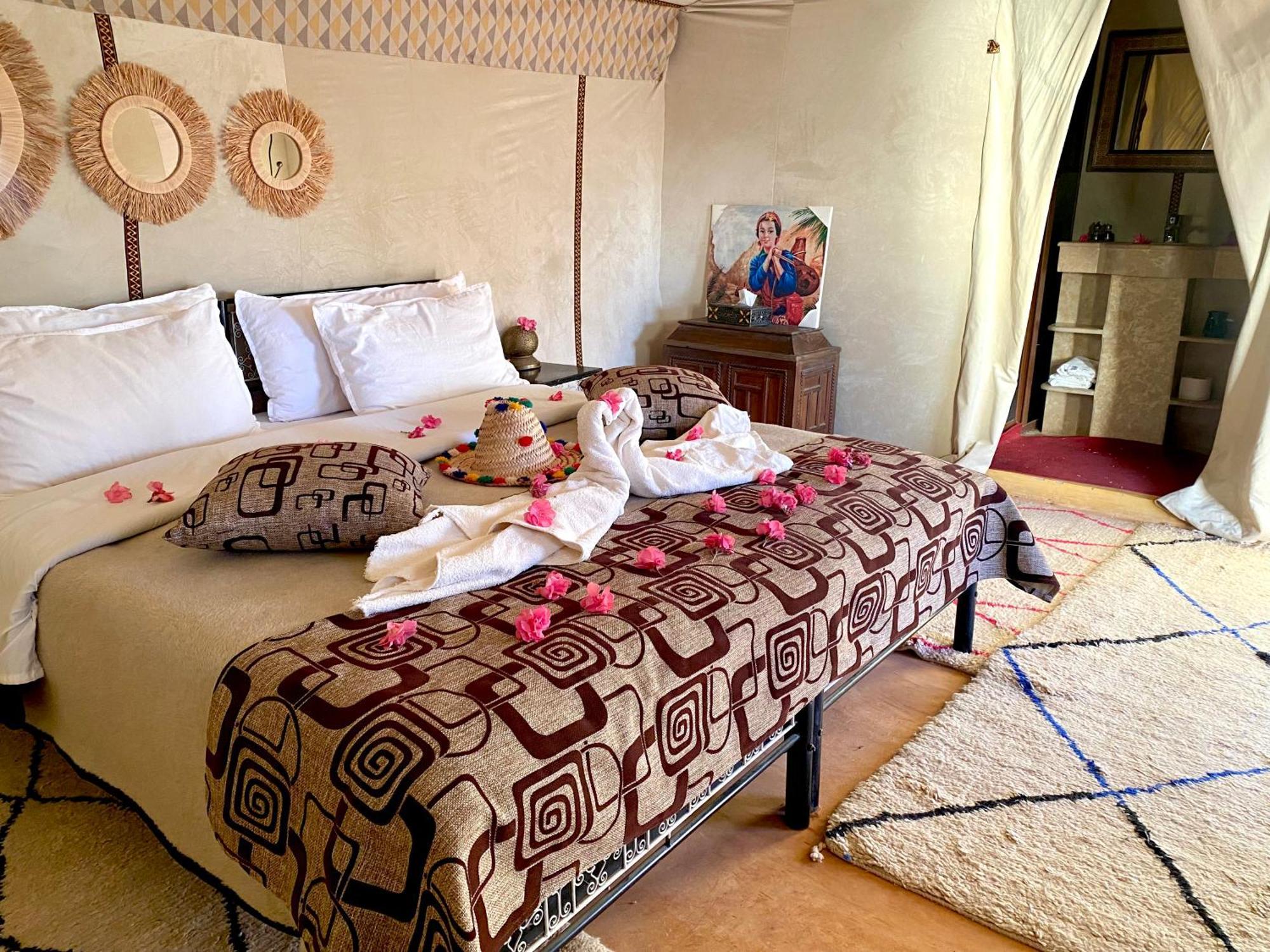 Under Stars Desert Camp Merzouga Ngoại thất bức ảnh